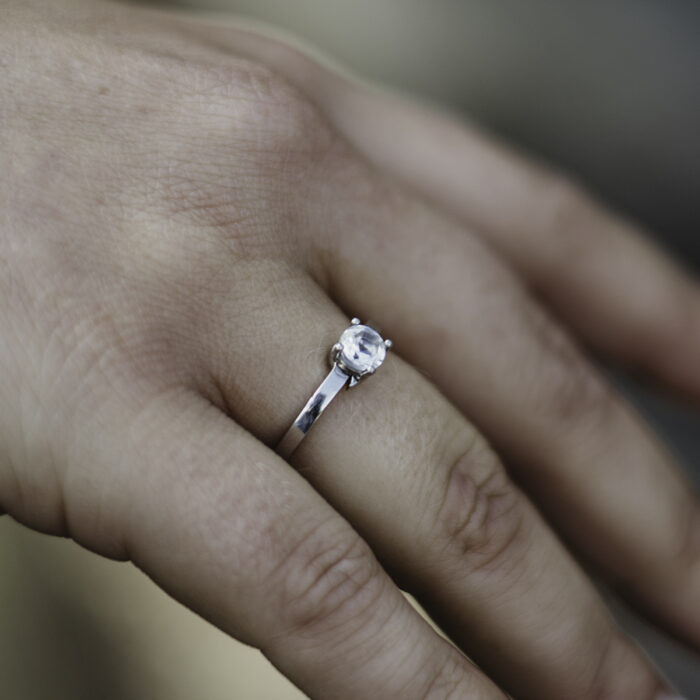Bague en acier & cristal de roche M – Image 2