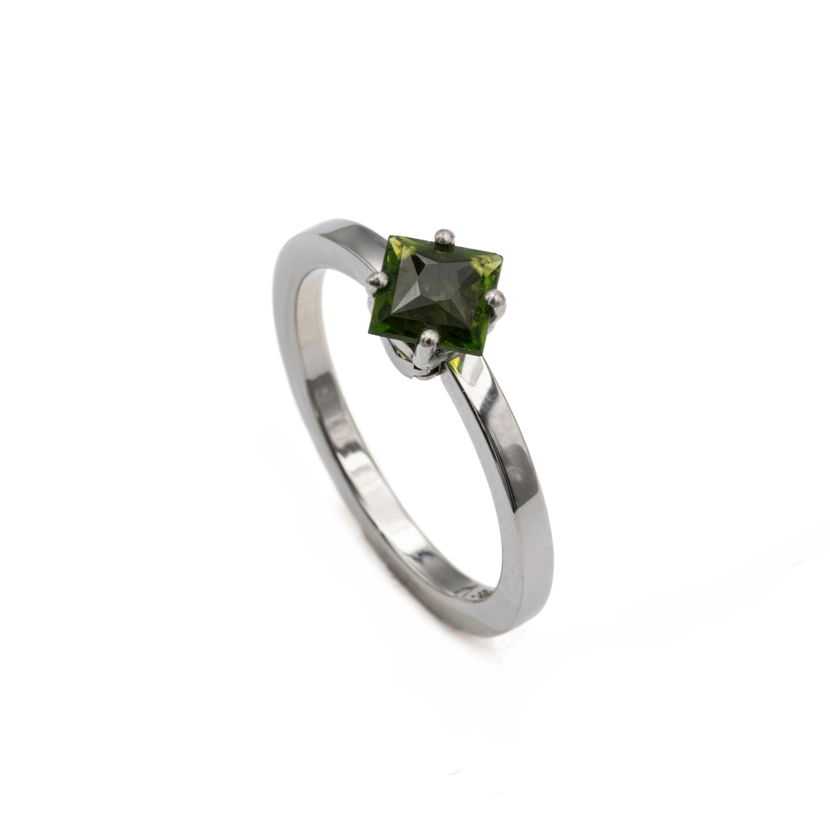 Bague acier Tourmaline verte - Guérison et vitalité