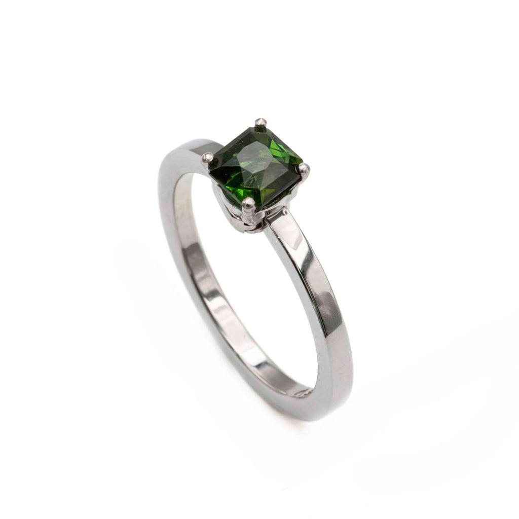 Bague acier Tourmaline verte - Guérison et vitalité