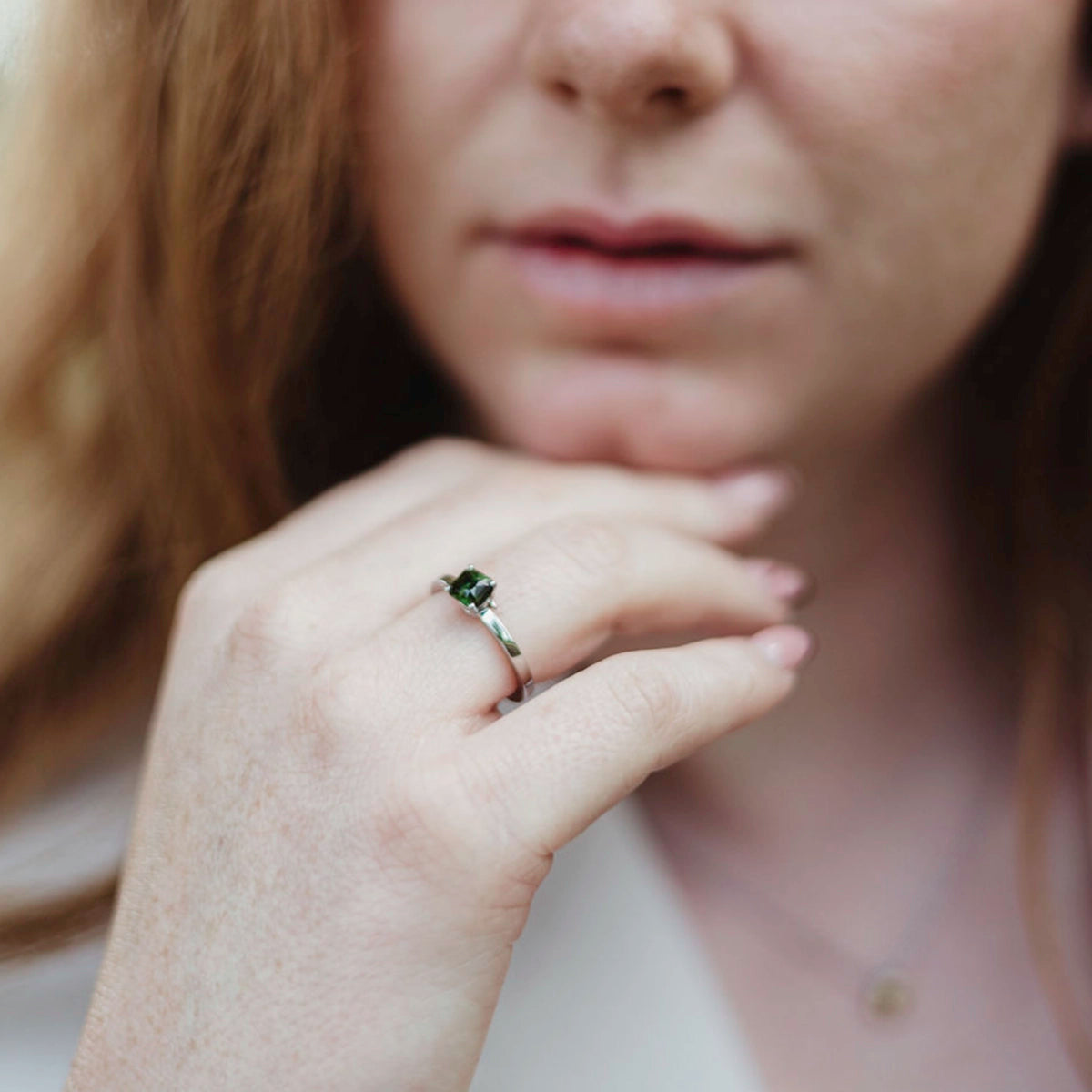 Bague acier Tourmaline verte - Guérison et vitalité