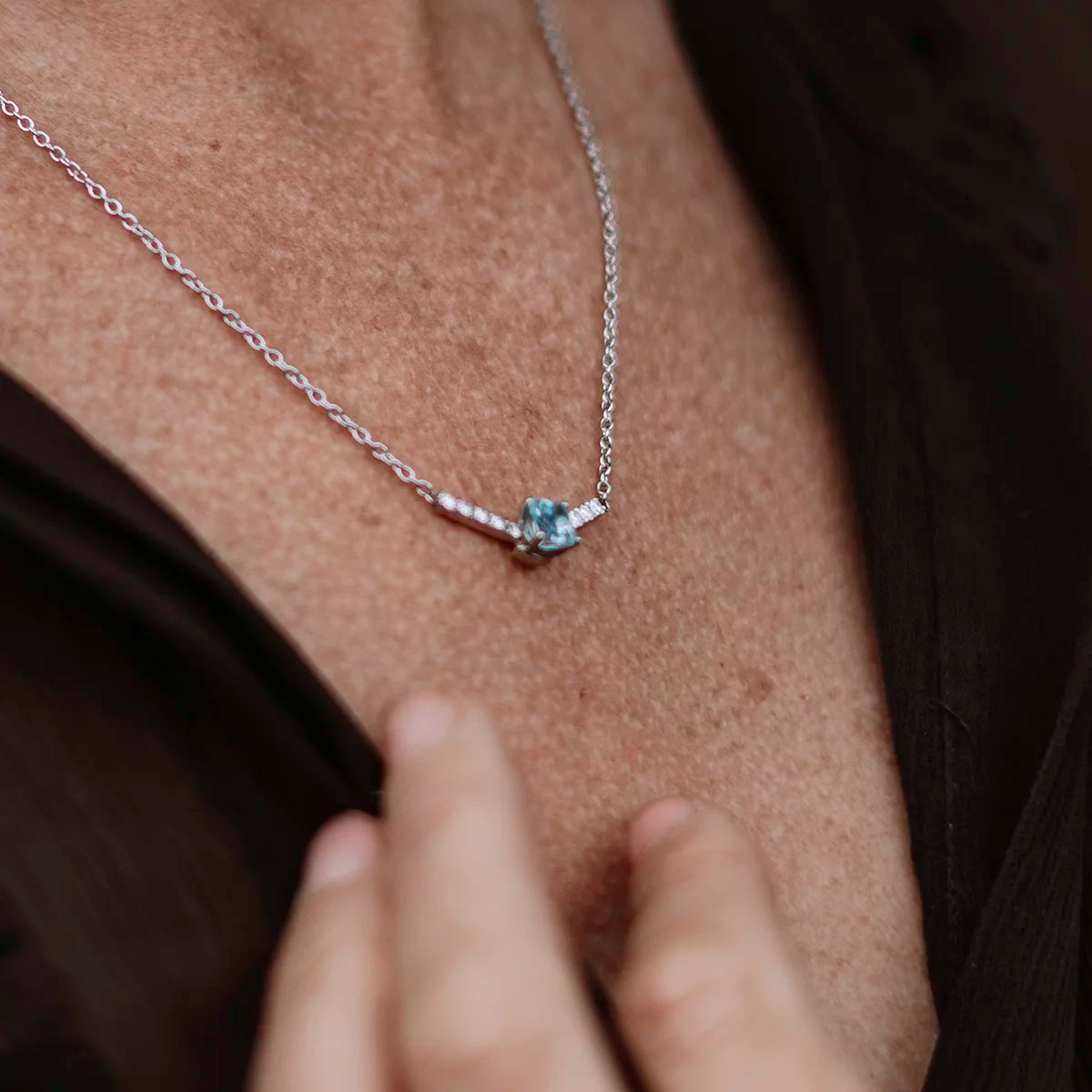 Customizable diamond necklace